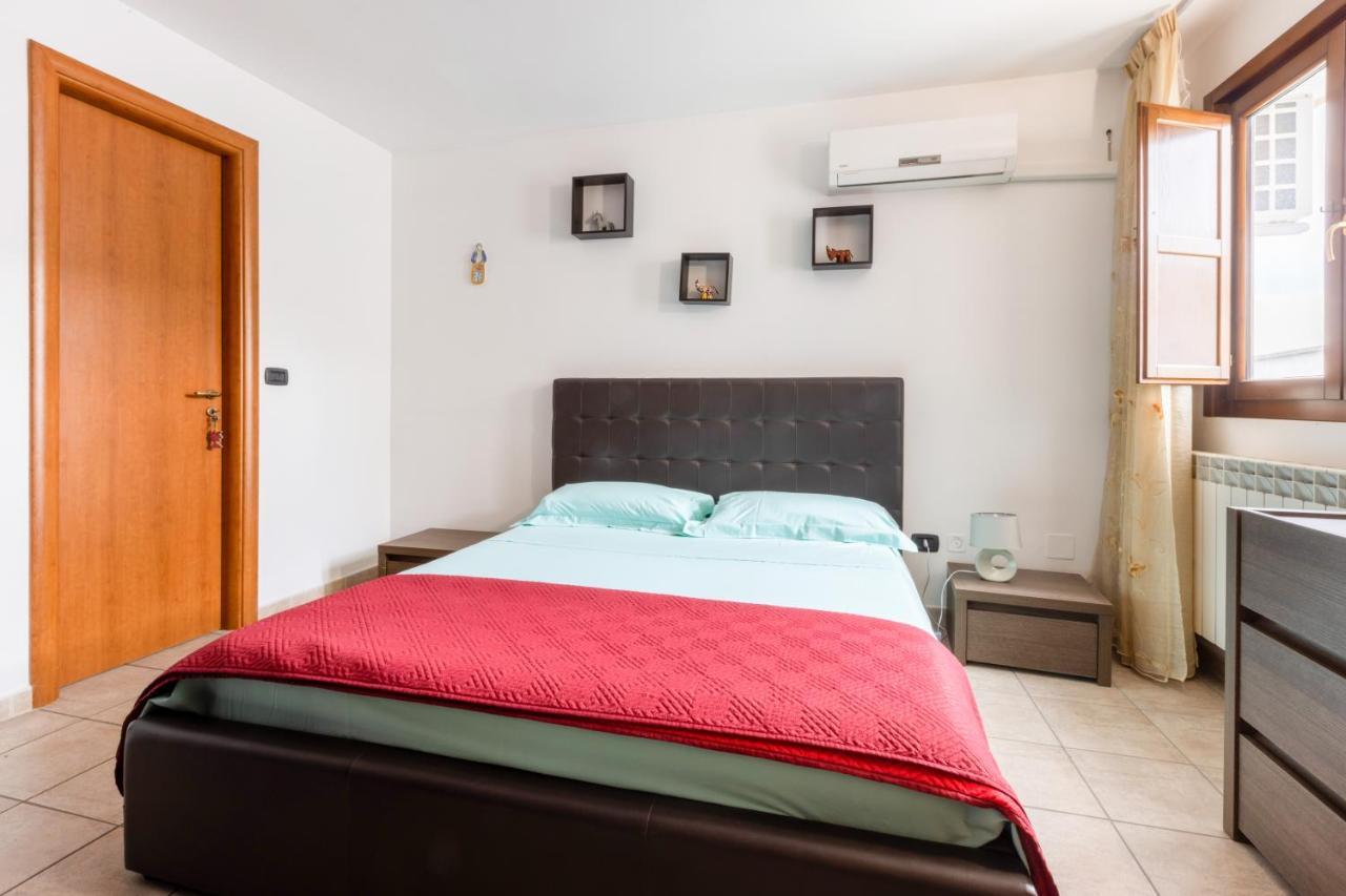 Lecce Colorful Flat With Terrace & Parking Apartamento Exterior foto