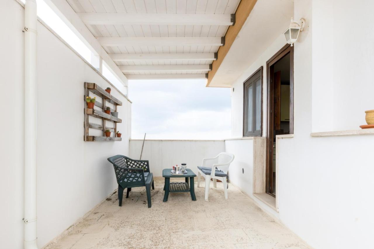 Lecce Colorful Flat With Terrace & Parking Apartamento Exterior foto